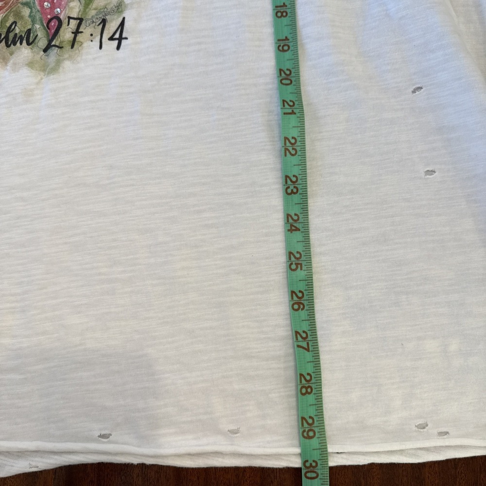 NWOT A Rare Bird Strengthen My Heart Tattered Tee White L/XL Rhinestones Boho - Picture 9 of 10